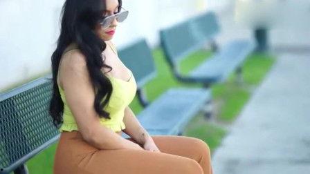 亭亭国产色视频,亭亭玉立,光影交织下的青春风采-第3张图片-日韩中文字幕不卡 亭亭国产色视频,亭亭玉立,光影交织下的青春风采-第3张图片-日韩中文字幕不卡