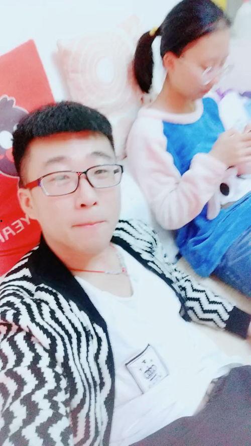 国产小妹拍照视频,青春活力，镜头下的美丽瞬间-第2张图片-日韩中文字幕不卡