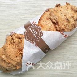 格瑞思吃国产面包视频,格瑞思亲测，口感与品质大揭秘！-第3张图片-日韩中文字幕不卡